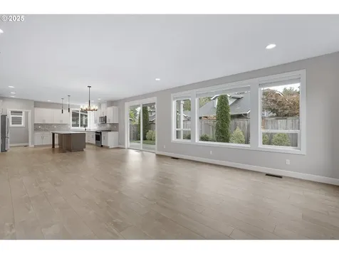 1620 N Sweetgum Street Canby OR 97013