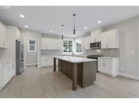 1620 N Sweetgum Street Canby OR 97013