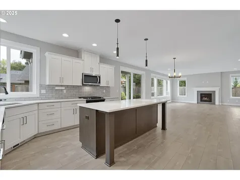 1620 N Sweetgum Street Canby OR 97013