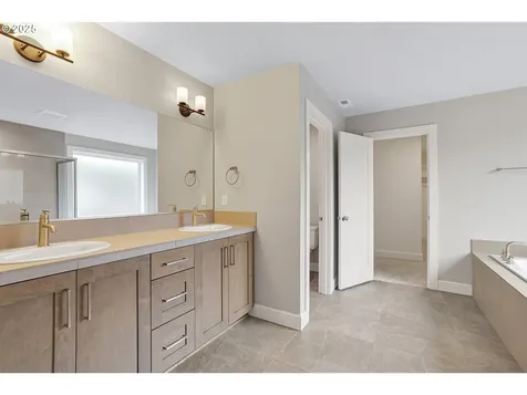 1620 N Sweetgum Street Canby OR 97013