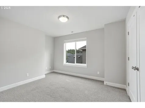 1620 N Sweetgum Street Canby OR 97013