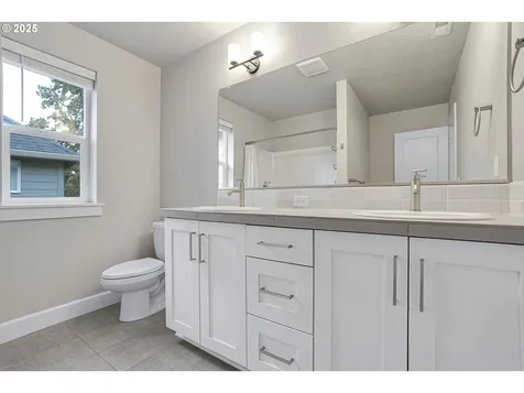 1620 N Sweetgum Street Canby OR 97013