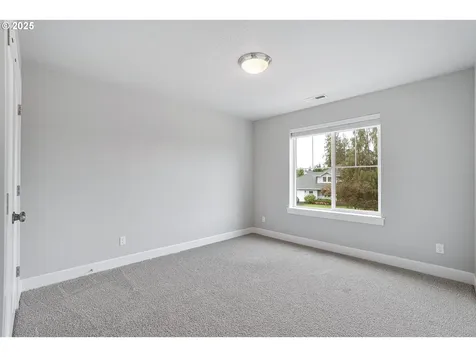 1620 N Sweetgum Street Canby OR 97013