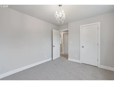 1620 N Sweetgum Street Canby OR 97013