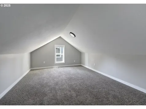 6417 SE 97th Avenue Portland OR 97266