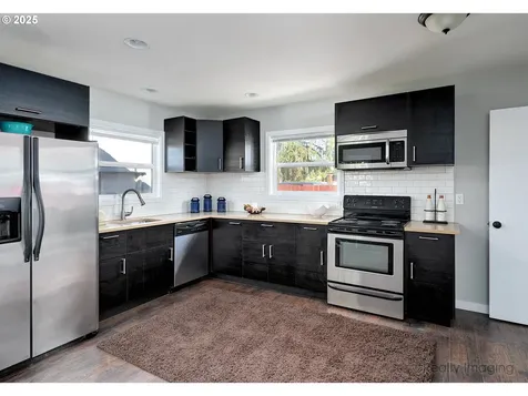 6417 SE 97th Avenue Portland OR 97266