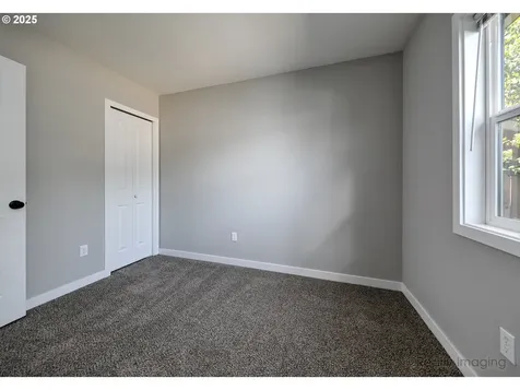 6417 SE 97th Avenue Portland OR 97266