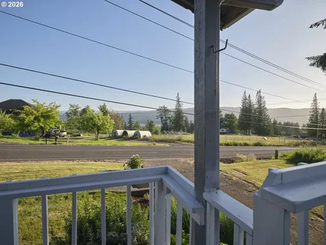 622 Mount Pleasant Road Kelso WA 98626