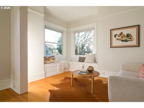 3453 NE Irving Street Portland OR 97232