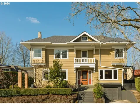 3453 NE Irving Street Portland OR 97232