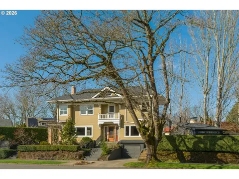 3453 NE Irving Street Portland OR 97232