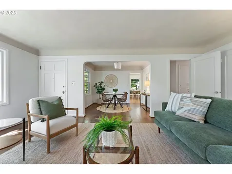 3575 NE Emerson Street Portland OR 97211