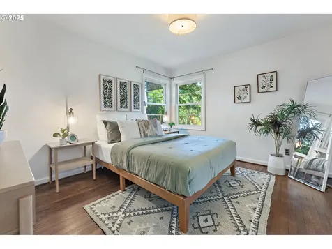 3575 NE Emerson Street Portland OR 97211
