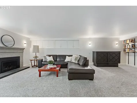 3575 NE Emerson Street Portland OR 97211