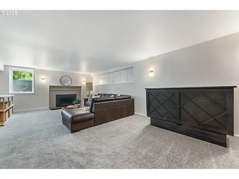 3575 NE Emerson Street Portland OR 97211