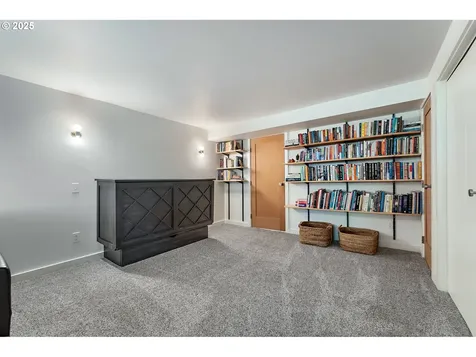 3575 NE Emerson Street Portland OR 97211