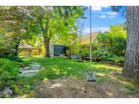 3575 NE Emerson Street Portland OR 97211