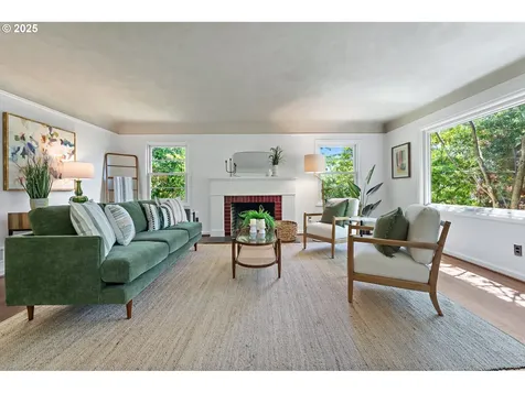 3575 NE Emerson Street Portland OR 97211