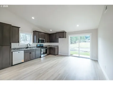 4435 Knotty Pine Court Sweet Home OR 97386