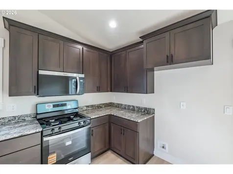 4435 Knotty Pine Court Sweet Home OR 97386