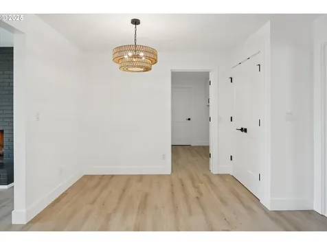 4411 SE Lexington Street Portland OR 97206