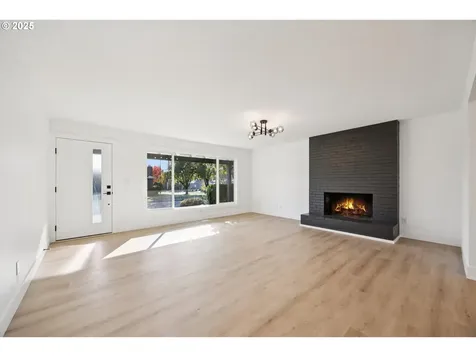 4411 SE Lexington Street Portland OR 97206