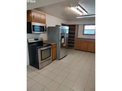 2188 N Danebo Avenue Eugene OR 97402
