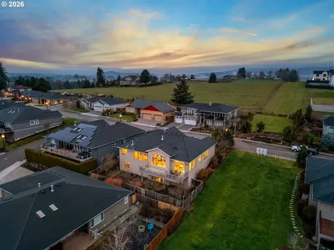 578 W Dogwood Street Washougal WA 98671