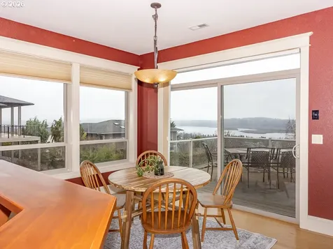 578 W Dogwood Street Washougal WA 98671