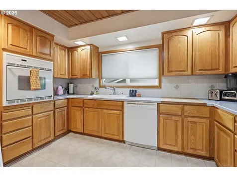 1018 NE 65th Street Vancouver WA 98665