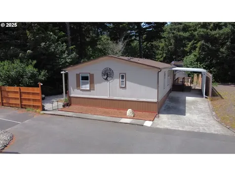 540 Shorepines Court Coos Bay OR 97420