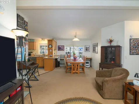 540 Shorepines Court Coos Bay OR 97420