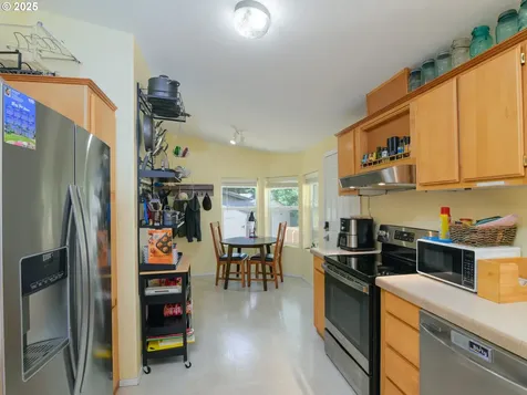 540 Shorepines Court Coos Bay OR 97420