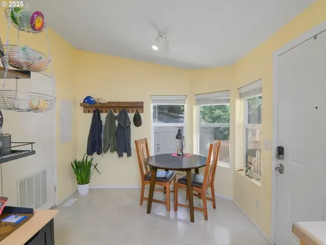 540 Shorepines Court Coos Bay OR 97420
