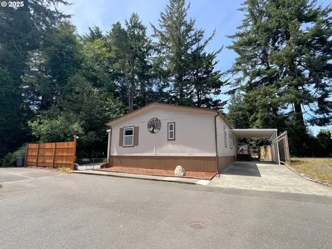 540 Shorepines Court Coos Bay OR 97420