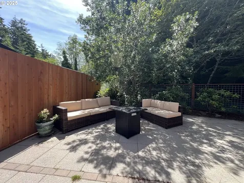 540 Shorepines Court Coos Bay OR 97420