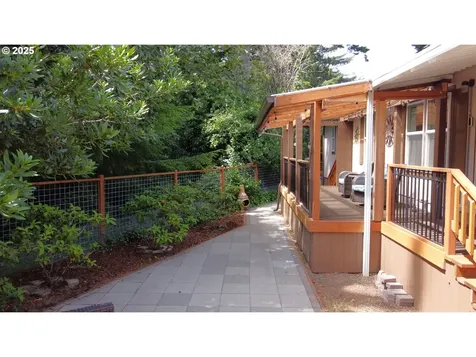 540 Shorepines Court Coos Bay OR 97420