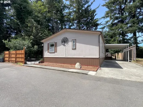 540 Shorepines Court Coos Bay OR 97420