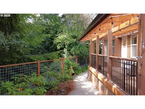 540 Shorepines Court Coos Bay OR 97420