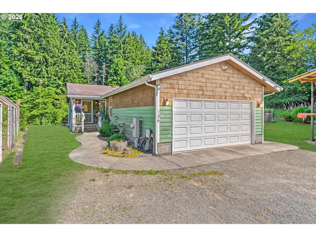 136 Longhorn Road Amboy WA 98601