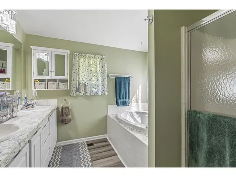 136 Longhorn Road Amboy WA 98601