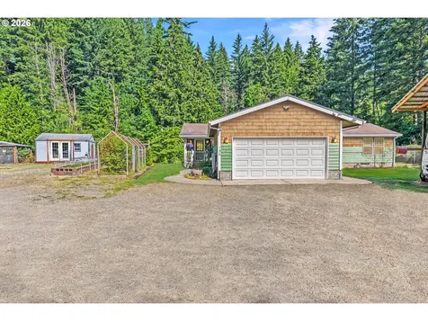 136 Longhorn Road Amboy WA 98601