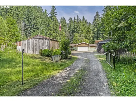 136 Longhorn Road Amboy WA 98601