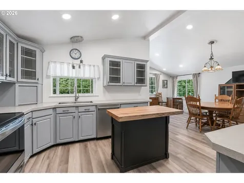 136 Longhorn Road Amboy WA 98601