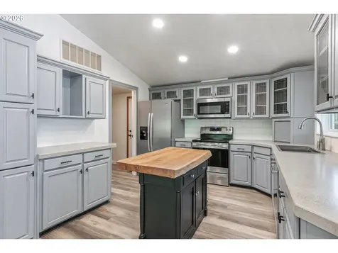 136 Longhorn Road Amboy WA 98601