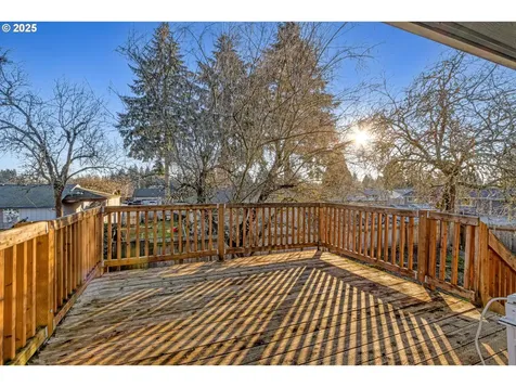 3720 SE Oak Court Hillsboro OR 97123