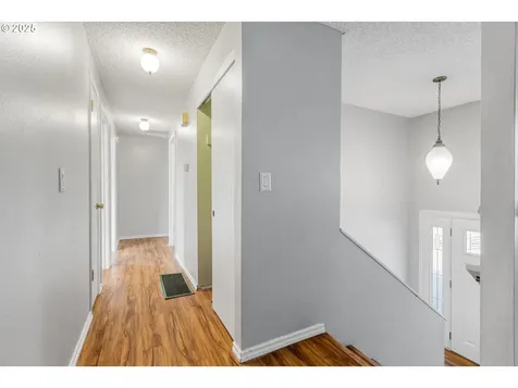 3720 SE Oak Court Hillsboro OR 97123