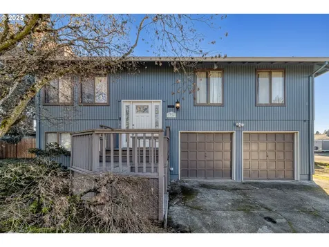 3720 SE Oak Court Hillsboro OR 97123