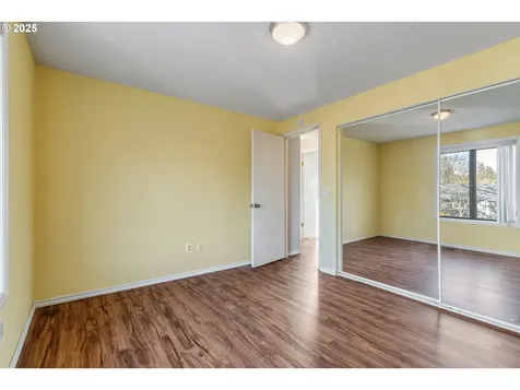 3720 SE Oak Court Hillsboro OR 97123