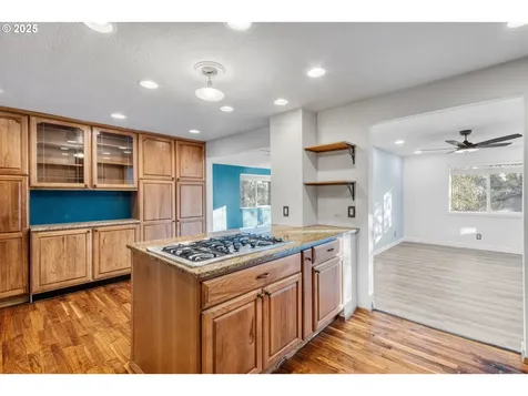 3720 SE Oak Court Hillsboro OR 97123